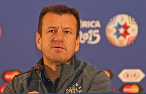Dunga não é mais o técnico da seleção brasileira