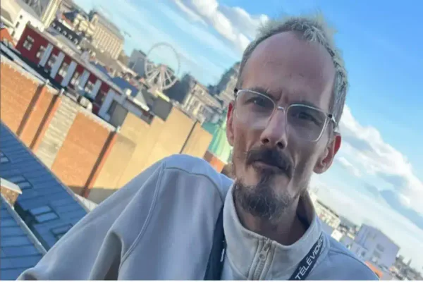 O streamer Raphaël Graven, conhecido como “Jean Pormanove” e “JP”