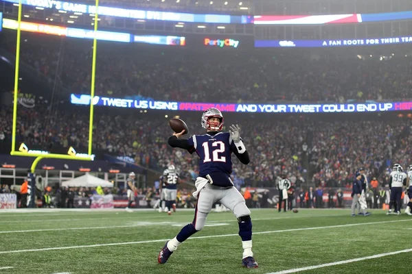Após derrota, Brady afasta aposentadoria, mas vê futuro em aberto