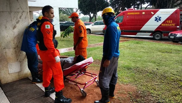Funcionárias de condomínio são intoxicadas por produto de limpeza
