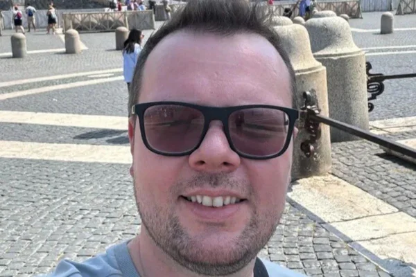 Rômulo Cerasuolo, de Itápolis, no interior de SP, foi atropelado por um caminhão no centro de Dublin, na Irlanda, e morreu no local - Metrópoles