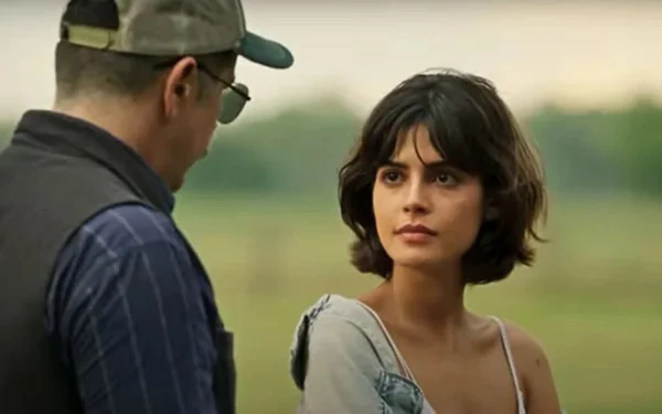 Pantanal: Julia Dalavia, a Guta, revela que foi atacada por jacaré