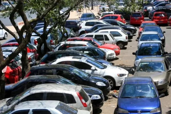 Estacionamento - Metrópoles