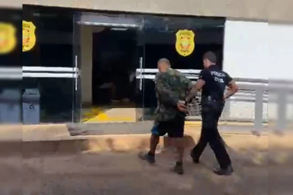 preso tentativa feminicidio facão
