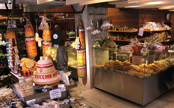 Ambiente da Padaria Basilicata em SP