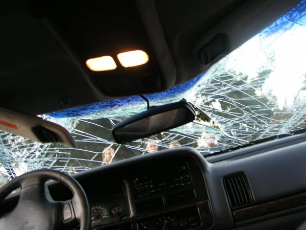 Acidentes em rodovias federais deixam 23 mortos por dia