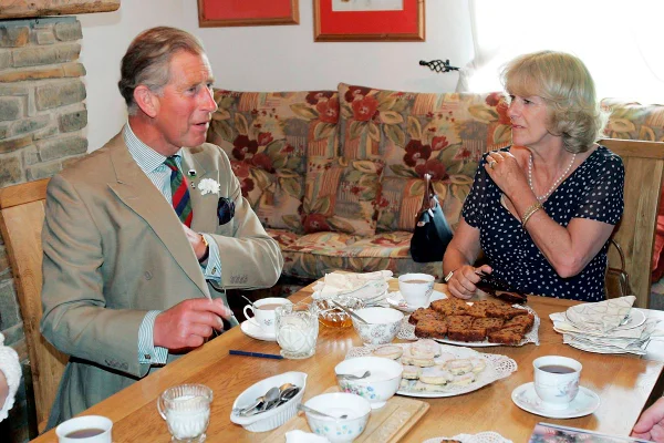 Rei Charles e rainha Camilla - Metrópoles
