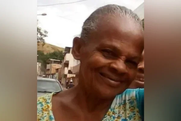 MP denuncia homem que matou e enterrou mãe no quintal de casa em Minas