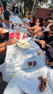 Duda Freire mostrou filmagem acontecendo durante churrasco com família de Vini Jr.