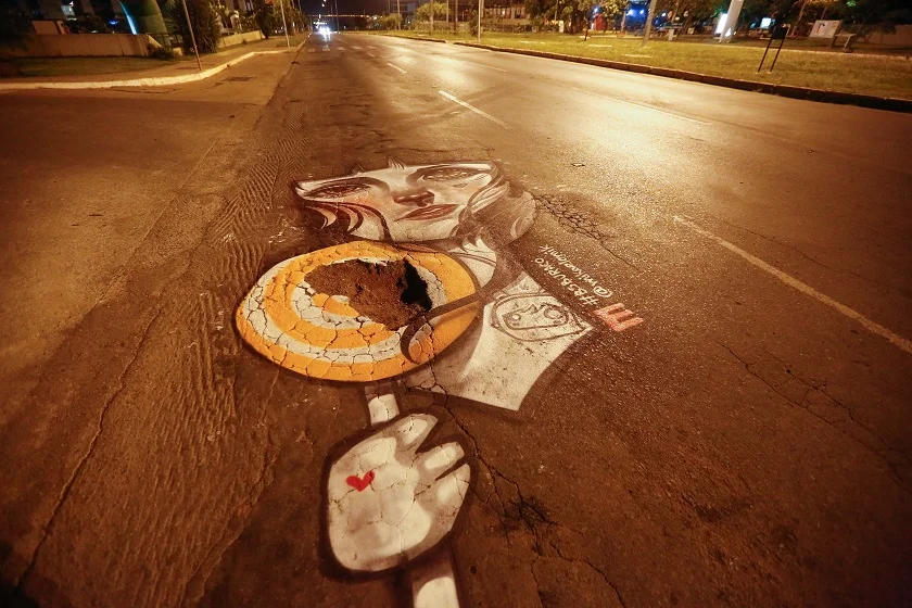 Setor de Indústrias e do Grafite. #bsburaco dá um trato em cratera no SIG - imagem 33 Setor de Indústrias e do Grafite. #bsburaco dá um trato em cratera no SIG - imagem 33