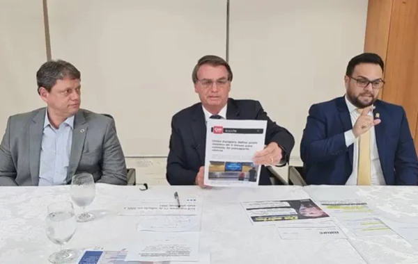 O que Bolsonaro não pode fazer nas lives para evitar crime eleitoral