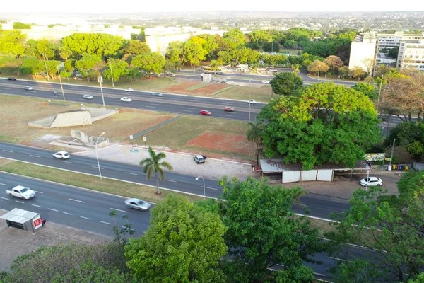 Estacionamento posto da 109 Sul