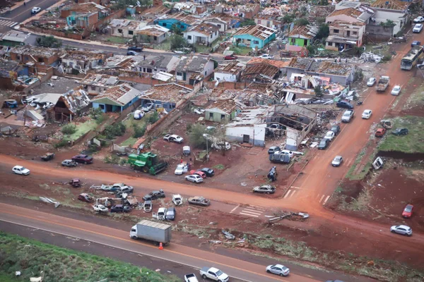 Tornado com ventos de até 250 km:h devastou o município de Rio Bonito do Iguaçu, no Paraná. Ao menos seis pessoas morreram Metrópoles