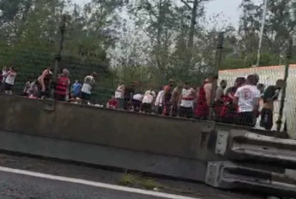 Flamengo se pronuncia após acidente de ônibus com torcedores; veja