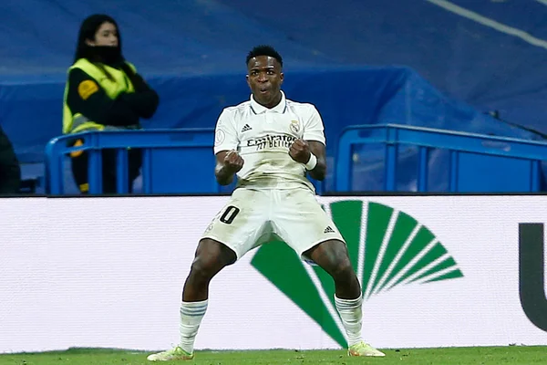 Vinícius Júnior comemorando