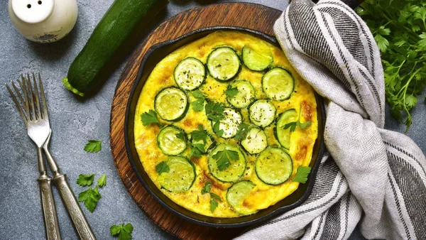 Omelete de forno com abobrinha é leve, nutritivo e fácil de fazer