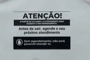 Aviso orienta pacientes a agendarem o próximo atendimento antes de deixarem o local