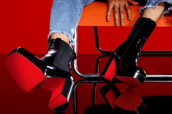 Sola vermelha da Louboutin