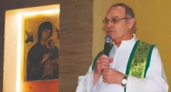 Exonerado pelo papa por relação com mulher, ex-padre recorre ao STF