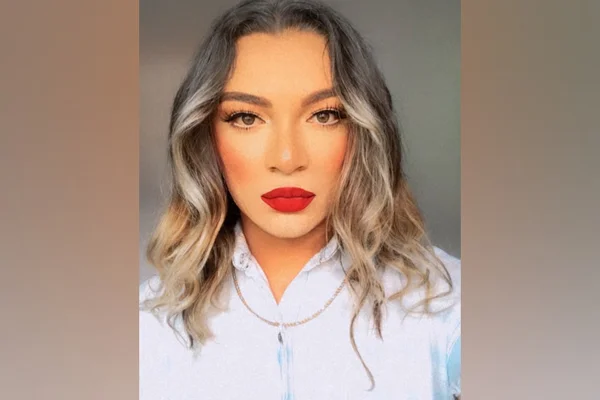 O influencer, maquiador e cabeleireiro Glau Duarte morreu dois dias depois de ser agredido