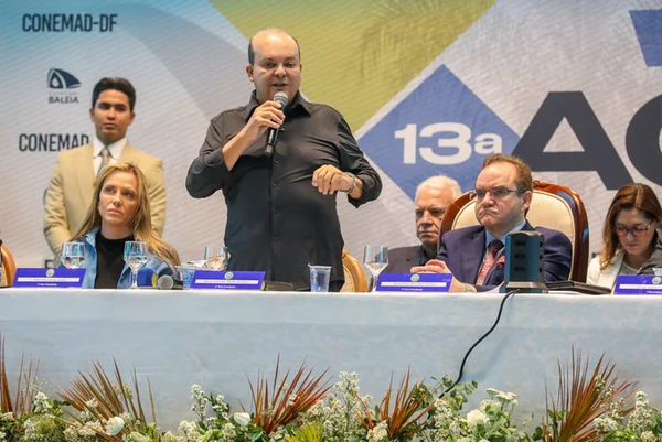 Ibaneis pede orações para Bolsonaro em convenção da Assembleia de Deus