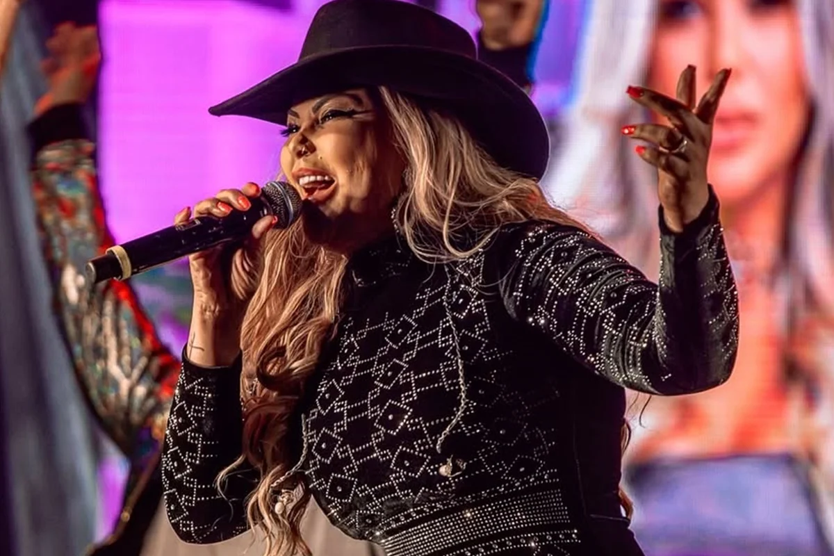 Quem era Vanessa Rios, cantora de forró que morreu aos 41 anos 6 5 955