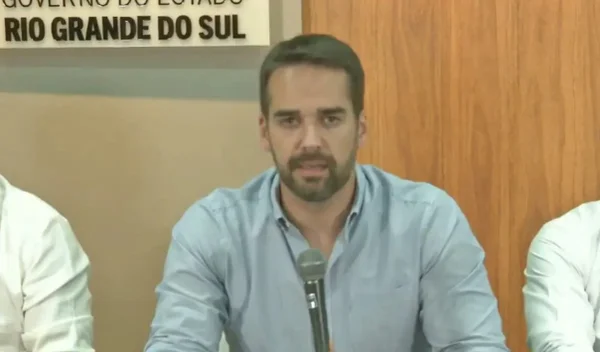 Eduardo Leite oferece tropa de choque do RS para segurança em Brasília