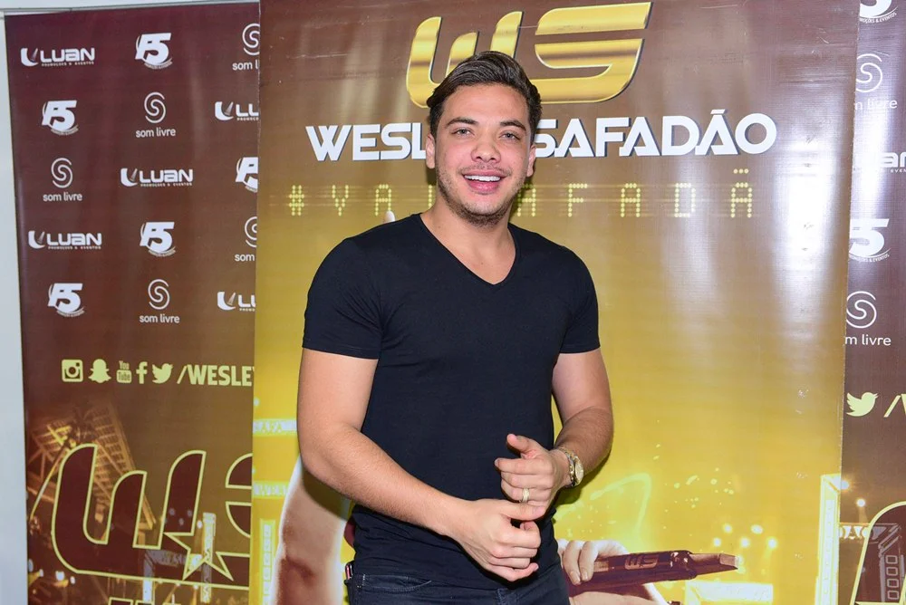 Wesley Safadão revela seus segredos para manter o novo penteado - imagem 1 Wesley Safadão revela seus segredos para manter o novo penteado - imagem 1