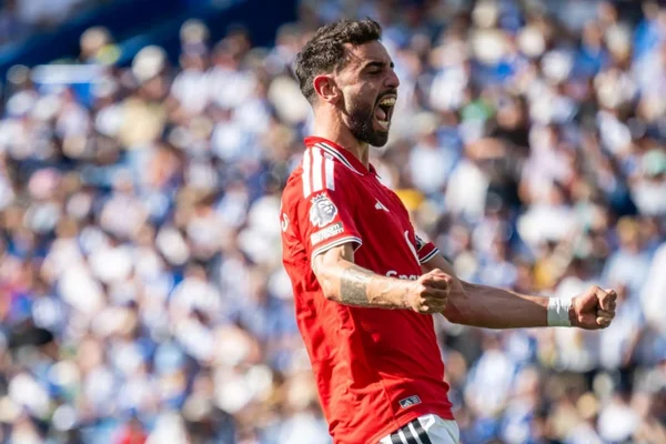 Bruno Fernandes quebra recorde de assistências na Premier League