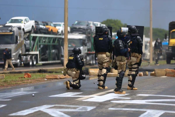 MP investiga ligação de empresários com bloqueios de rodovias em Goiás