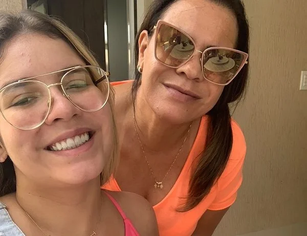Marília Mendonça e Ruth Moreira