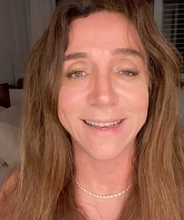 Marisa Orth é detonada após homenagem a Roney Facchini: “Faltou noção” - destaque galeria Marisa Orth é detonada após homenagem a Roney Facchini: “Faltou noção” - destaque galeria