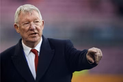 Alex Ferguson antes da partida de volta das quartas de final da Liga dos Campeões da UEFA entre o FC Barcelona e o Manchester United no Camp Nou, em 16 de abril de 2019 em Barcelona, ​​Espanha.