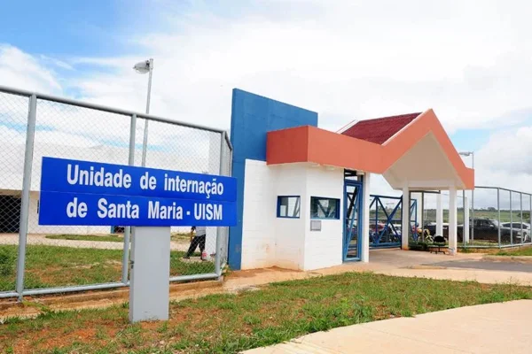Internos tinham plano de “sequestrar” agente e fugir de unidade no DF