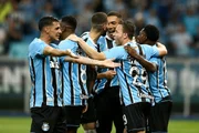 Jogadores do Grêmio comemorando gol diante do São Paulo Jogadores do Grêmio comemorando gol diante do São Paulo