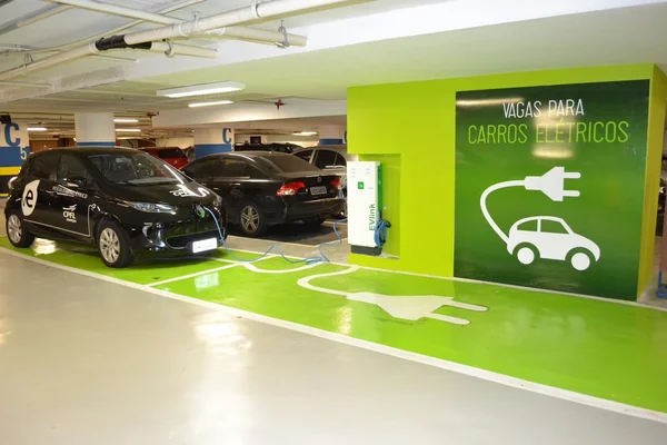 Carros elétricos: DF tem 90 pontos de abastecimentos em shoppings