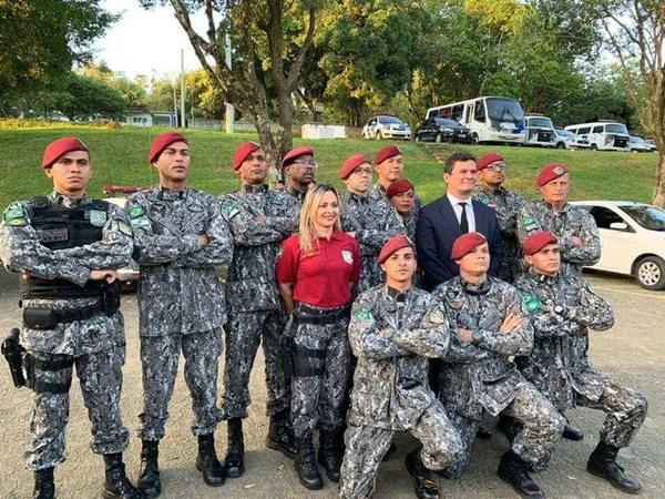 Principal programa federal contra a violência patina há um ano