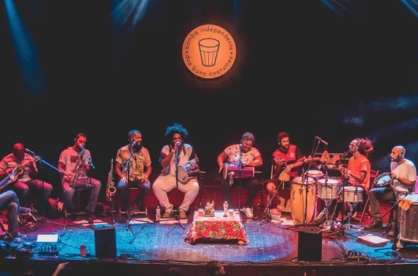 Grupo de samba é expulso de evento na Barra da Tijuca por cantar música pro-Lula