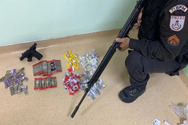 Polícia impede arrastão em rodovia do Rio de Janeiro
