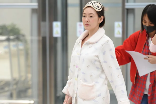 pijama na rua tendencia moda aeroporto - metrópoles