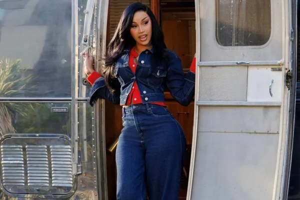 Cardi B Old Navy - Metrópoles