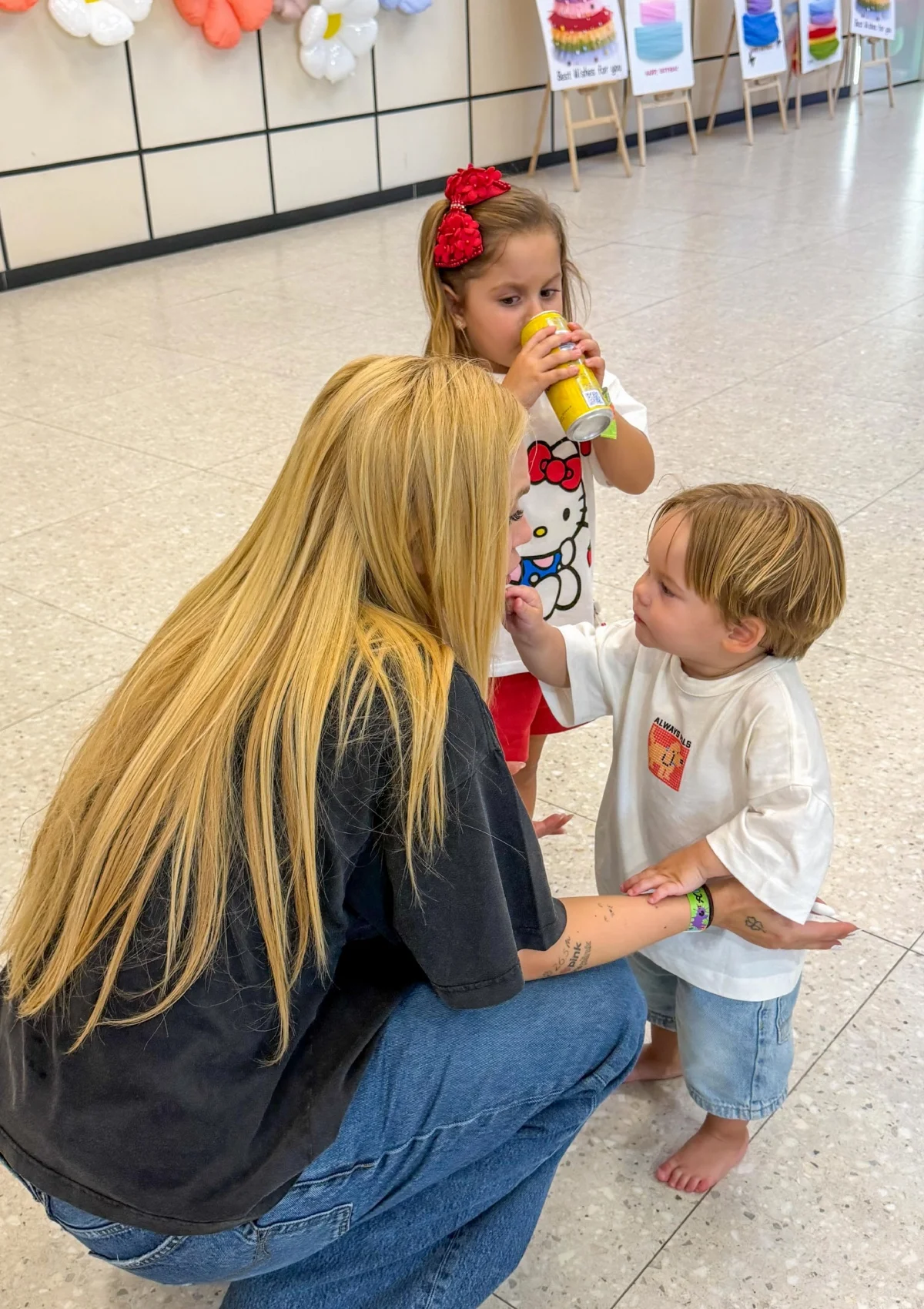 Virginia Fonseca compartilhou fotos com os filhos nas redes. Virginia Fonseca compartilhou fotos com os filhos nas redes.
