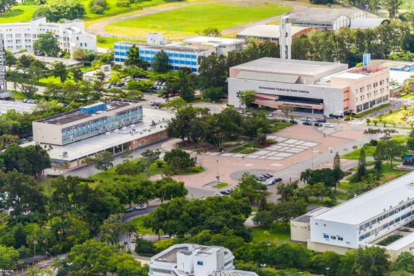 PF indicia 23 por desvios de recursos da Universidade Federal de SC