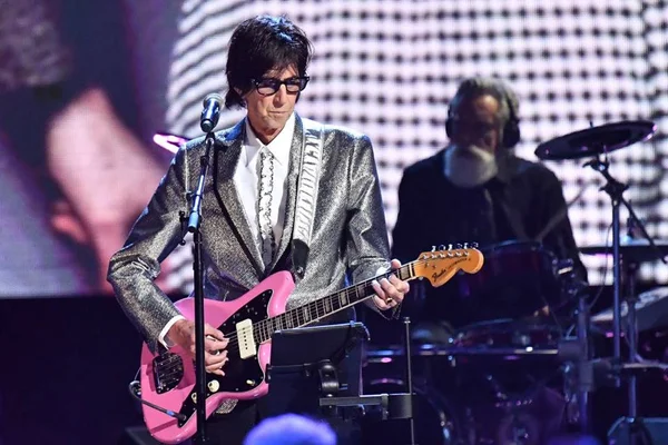 Ric Ocasek, vocalista da banda de rock The Cars, morre aos 75 anos