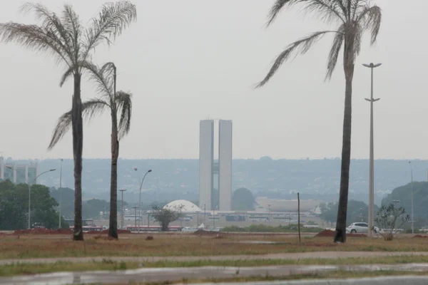 Chuva forte atinge várias regiões do DF nesta sexta-feira (27/10)
