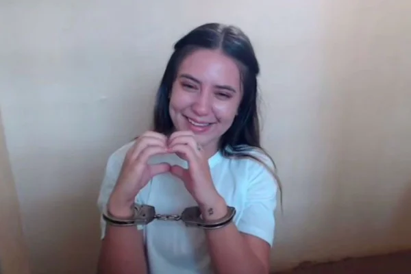 Imagem colorida, Influencer ex-presidiária volta para cadeia após ser pega com drogas (1)- Metrópoles