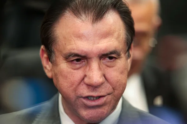 Marinho: Wagner deve deixar liderança do governo para “se defender”