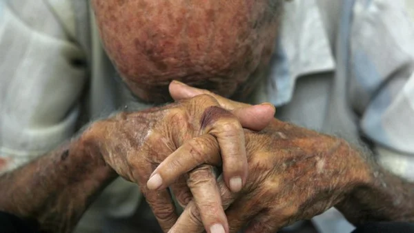 Após dias sem responder WhatsApp, homem de 64 anos é achado morto