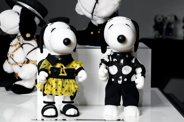 peanuts snoopy moda fashion exposição paris - metrópoles