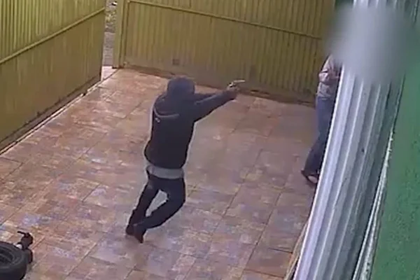 Vídeo. Cadeirante dirigia carro de quadrilha que roubava casas no DF
